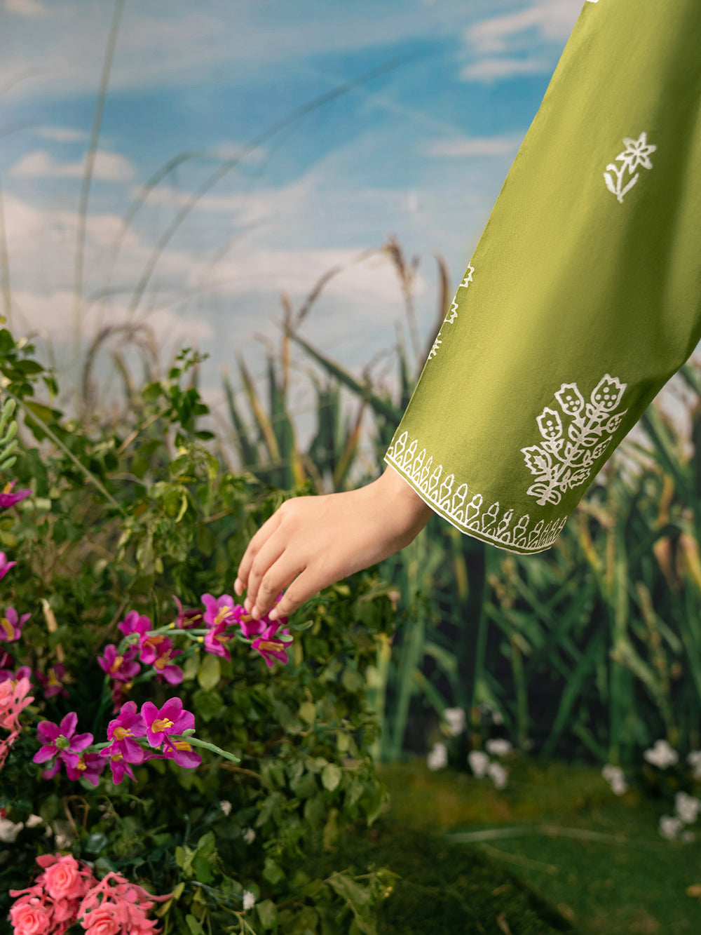 Olive Bloom